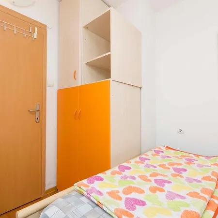 House Frane *