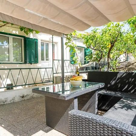 House Frane